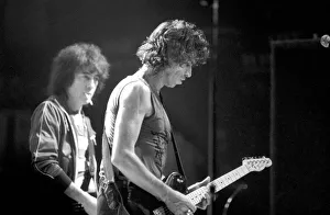00076 Prints: Rolling Stones in Concert: Bill Wyman & Keith Richards back on the road for the first