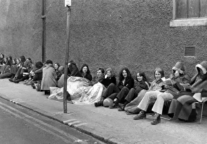 00446 Prints: Rolling Stones fans queue for tickets outside the Apollo Centre, Glasgow, Scotland