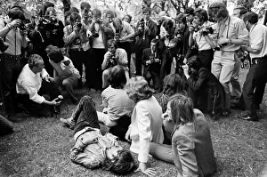 00481 Prints: Rolling Stones : The photocall Introducing Mick Taylor (2nd Left