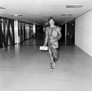 00882 Prints: Rolling Stones pop group lead singer Mick Jagger pictured at London