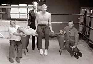 Fight Prints: Romark - Hypnotist / Magician - 1976 and Richard Dunn - performing an illussion