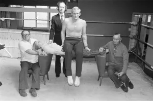 Romark - Hypnotist / Magician - 1976 and Richard Dunn - performing an illussion