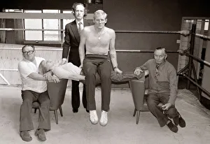 Romark - Hypnotist / Magician - 1976 and Richard Dunn - performing an illussion