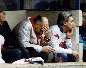 01032 Prints: Ronnie Moran liverpools stand-in manager cannot bear to watch as Liverpool get