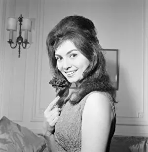 01141 Collection: Rosanna Schiaffino, Italian actress, in the UK for a two week stay to learn English