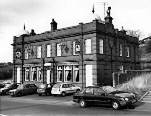 01492 Collection: The Rose Inn pub, Wallsend, Tyne and Wear. 28th February 1990