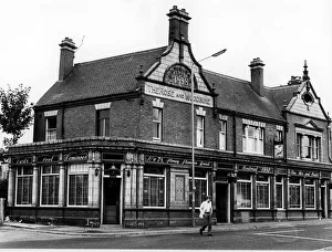 The Rose and Woodbine pub, Stoney Stanton Road, Coventry. 9th August 1981
