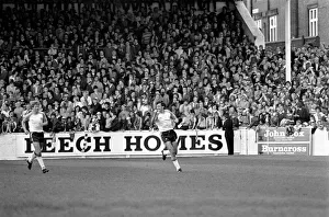 Rotherham 2 v. Luton 2. April 1982 MF06-38-010 Local Caption Division 2 Football