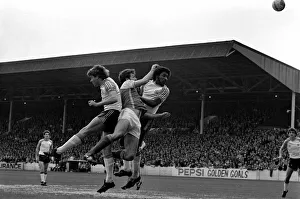 00220 Prints: Rotherham 2 v. Luton 2. April 1982 MF06-38-034 Local Caption Division 2 Football