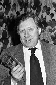 01407 Prints: Roy Hattersley drinks a pint of beer in the Sparkbrook Labour Club. 26th February 1977