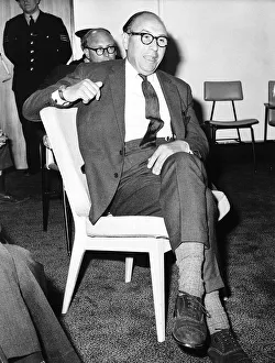 00028 Prints: Roy Jenkins Home secretary MP who visited New York to study United States police methods