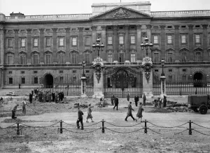 Palace Prints: The Royal Chapel Buckingham Palace Bombed An air raid on 10 September