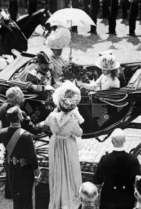 Parasol Prints: Royal visit to Dublin. Princess Mary receiving a bouquet of flowers at Monkstown as King