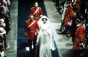Bouquet Prints: Royal Wedding Princess Anne and Captain Mark Phillips Leaving church after