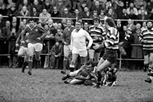 Rugby: London Welsh vs. Bath. January 1977 77-00102-019