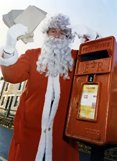 Royal Mail Prints: Run along to the post box! Santa - alias Peter Clifford - is warning