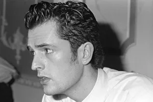 01409 Prints: RUPERT EVERETT 10 / 02 / 1986 COPYRIGHT EXPRESS NEWSPAPERS / STAFF REF