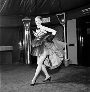 00021 Prints: Rusty Evans, principal dancer at the London Casino. D1197