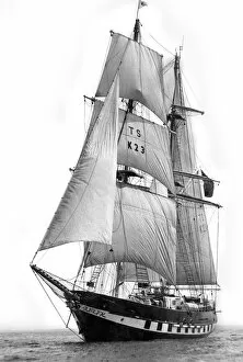Images Dated 29th March 1976: Sail training Ship Royalist. March 1976 P005224