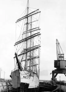 00094 Prints: The sailing ship windjammer Grace Harwar in dry-dock at South Bank, River Tyne