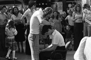 01248 Prints: Saks Hairdressing, Middlesbrough, Circa 1975. Our Picture Shows