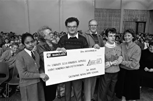 00524 Prints: Salendine Nook High School raised £850 in a sponsored swim for a minibus appeal by