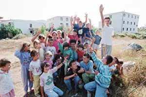 00865 Prints: Sally Becker, British Aid Worker pictured August 1993. Returns to Mostar