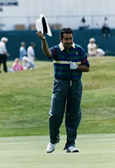 00189 Prints: Sam Torrance Golfer on green raising hat holding putter club golf doffing hat long handle