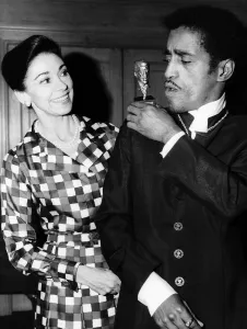Awards And Honours Prints: Sammy Davis Jnr with Dame Margot Fontayn who handed him a statuette of the man himself