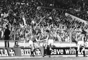 00357 Prints: Sammy McIlroy of Manchester United celebates after scoring in the 1979 FA Cup Final