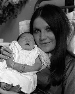 Sandie Shaw pop singer with her new baby daughter Grace at the Lewisham hospital where