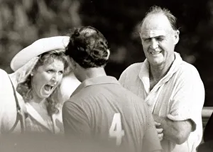 00186 Prints: Sarah Ferguson open mouthed looking silly Fergie mouth open shrieking laughing