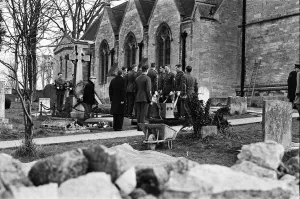 01043 Prints: A full scale rehearsal of Sir Winston Churchills funeral is carried out in