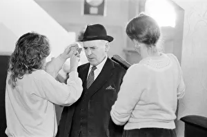 01231 Prints: Behind the scenes filming of Minder, a British comedy drama TV Series set in the London