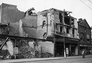 01435 Prints: Scenes in Hull, the most severely damaged British city or town during the Second World