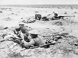 01465 Prints: Scenes at Tobruk. Highland regiment occupying firing positions during Second World War