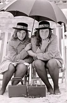 School girls Lorraine Stubberfield and Theresa Kelly from Swanscombe enjoy a day out