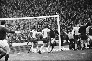 01407 Prints: Scotland 1 v England 1. UEFA European Championship Group 8 match at Hampden Park