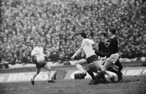01407 Prints: Scotland 1 v England 1. UEFA European Championship Group 8 match at Hampden Park