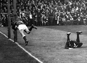 Dive Prints: Scotland 18 v 19 Wales, Rugby Union Five Nations Championship match held at Murrayfield
