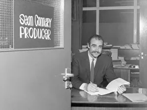 00113 Prints: Scots film star Sean Connery is to produce a documentary on Fairfields shipyard workers