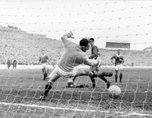 Scottish Cup, 3rd Round. Hibernian v. Rangers. The moment that put Rangers out