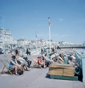 00267 Prints: The sea front at Brighton 1st June 1968 Local Caption watscan - 23 / 04 / 2010