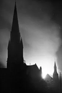 Silhouette Prints: The Second Great Fire of London - blaze threatens Christ Church
