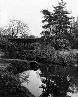 00570 Collection: Sefton Park, Liverpool, Merseyside, a 235 acre park, opened to the public in 1872