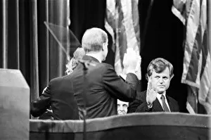 Images Dated 14th August 1980: Senator Edward Kennedy acknowledges President Carter who has just finished his acceptance