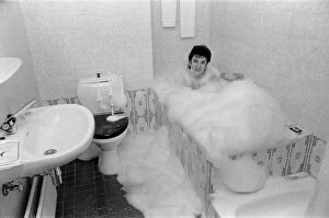 Images Dated 21st November 2018: The Sex Pistols in Eindhoven, Holland. Steve Jones in the bath. 11th December 1977