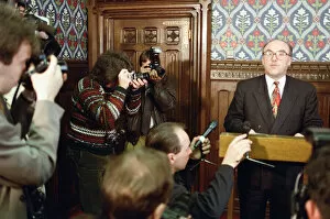 01524 Collection: Shadow Chancellor of the Exchequer John Smith MP. 14th April 1992