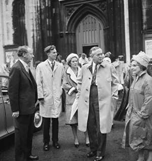 00921 Prints: Shadow Foreign Secretary Harold Wilson pictured with wife Mary Wilson