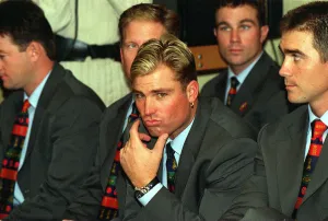 00273 Prints: Shane Warne Australian cricketer centre and his team mates at a press conference this